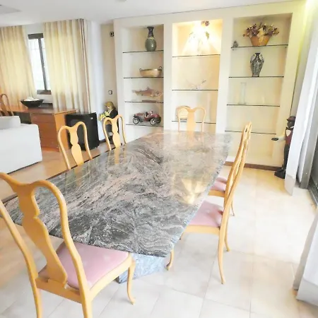 Casa Llevant * روساس